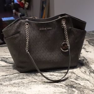 Michael Kors Jet Set Tote